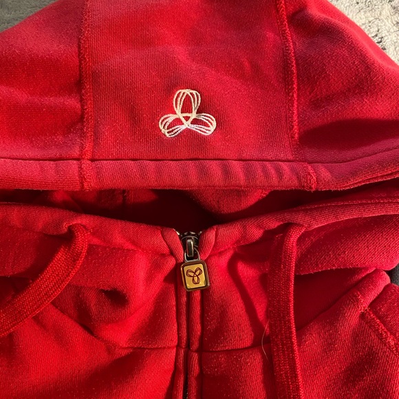 SWEATERS FOR SALE! - Picture 5 of 6